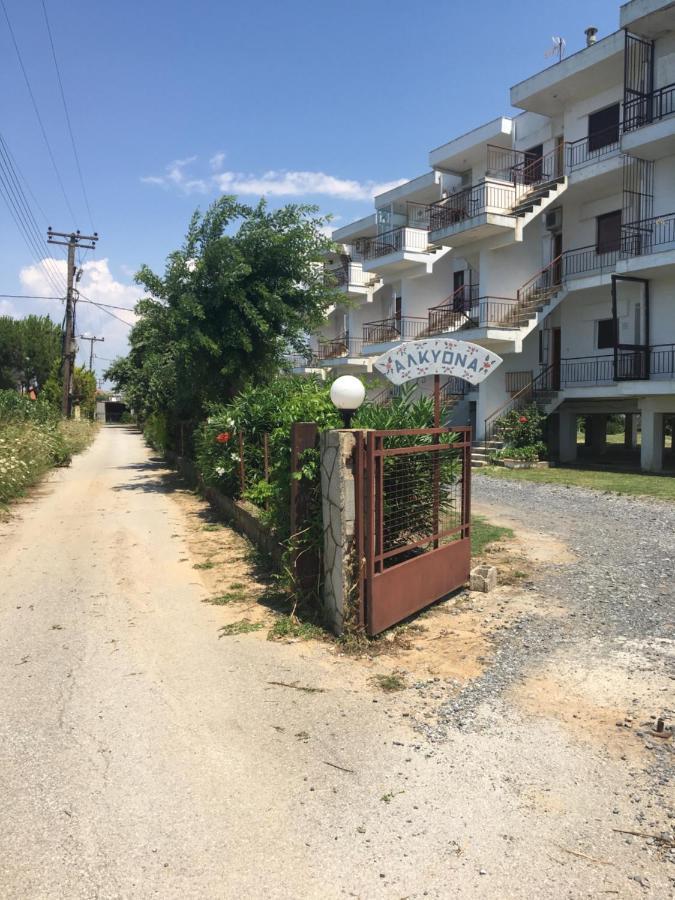 Lovely Apartment By The Sea 2 ….. Epanomi Luaran gambar