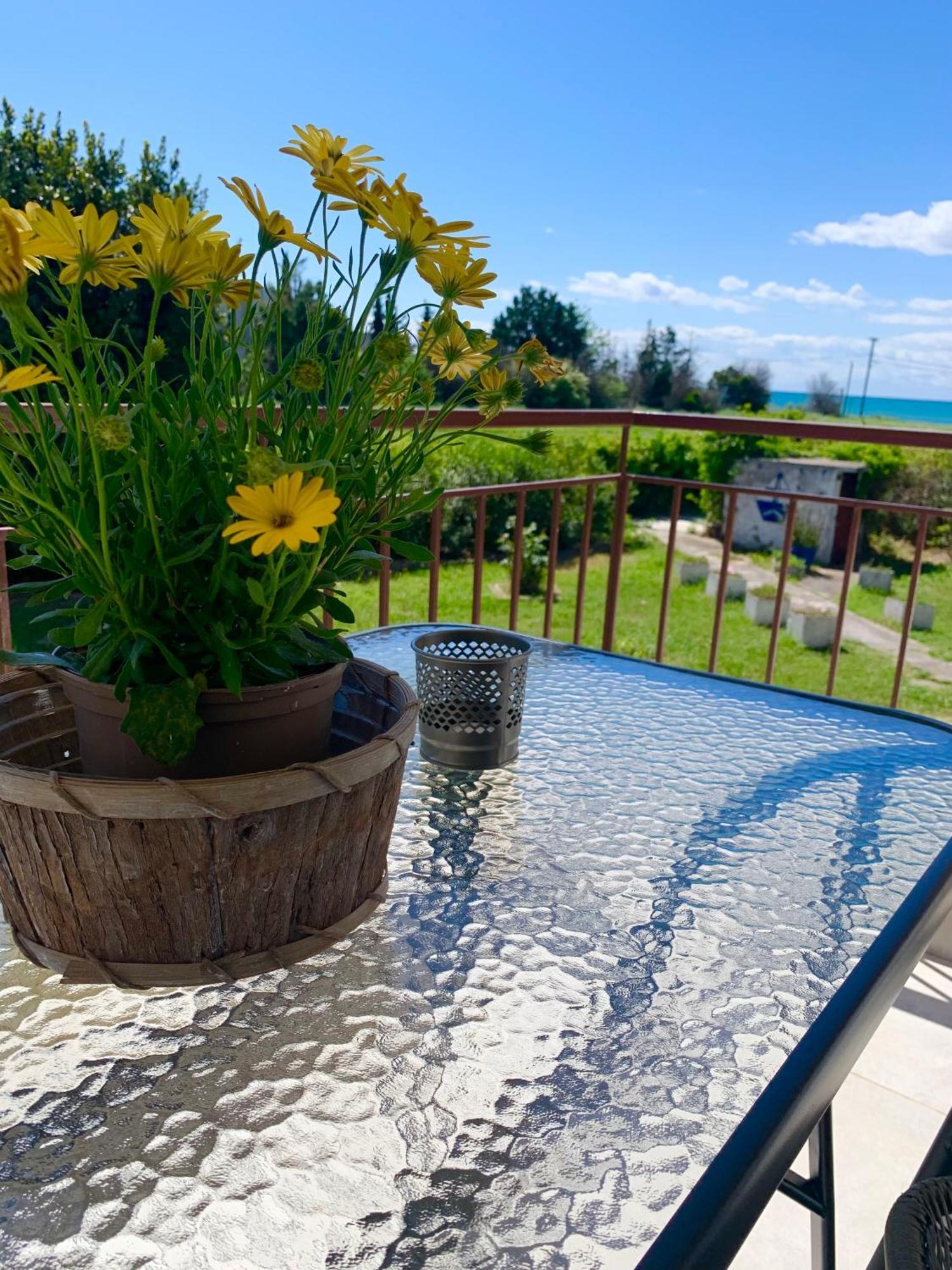 Lovely Apartment By The Sea 2 ….. Epanomi Luaran gambar